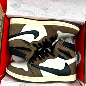 Travis Scott nike size 9